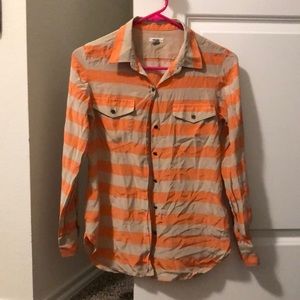 Women’s business casual top